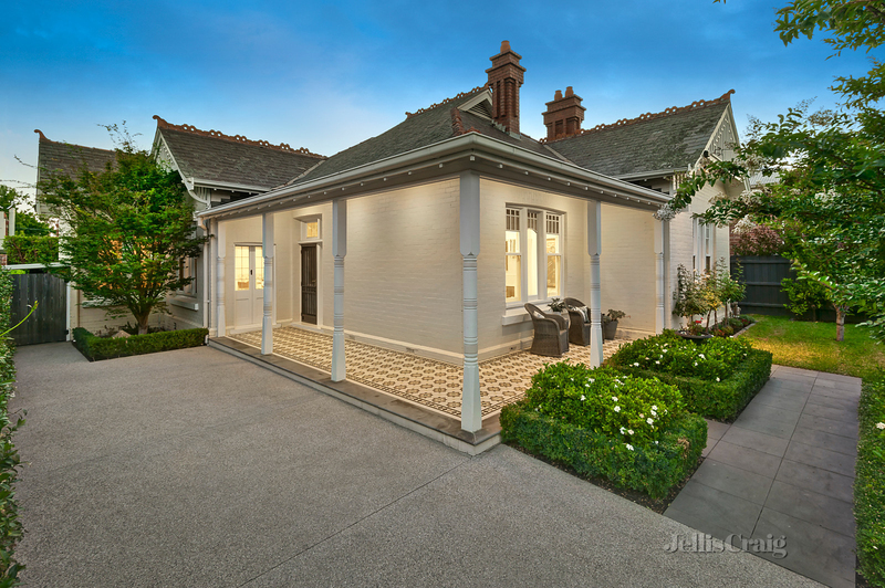 14 Pine Grove
