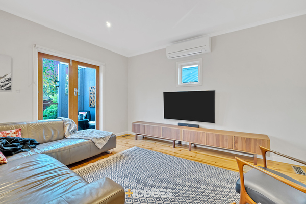 14 Sinclair Street Cheltenham