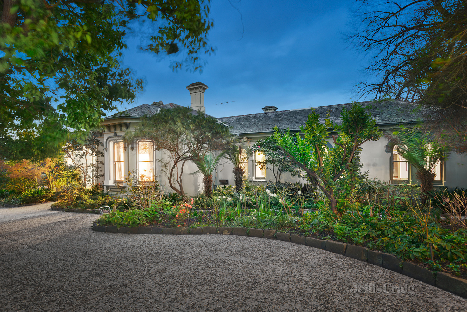 14 Vista Avenue, Kew
- Print Image 1