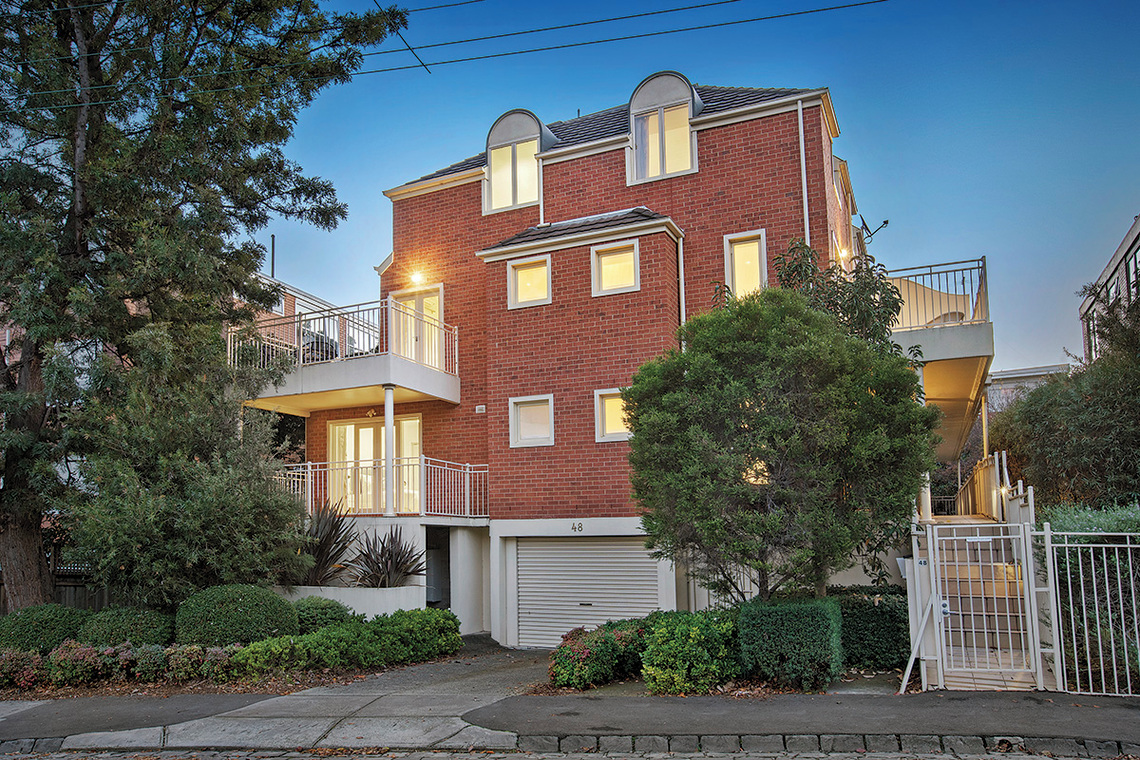 1/48 Morang Road Hawthorn - Photo 1 1/48 Morang Road Hawthorn - Photo 1