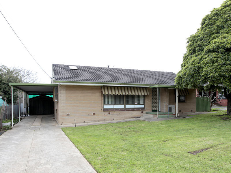 15 Adrian Street