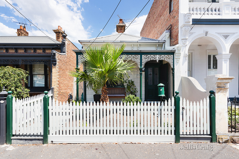 15 Delbridge Street