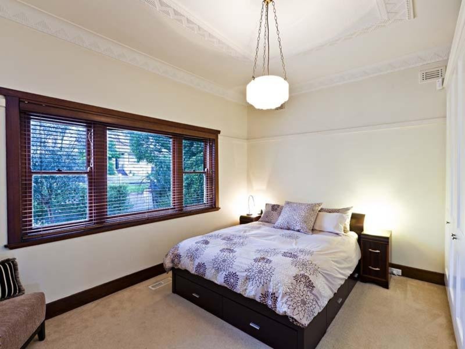 15 disraeli grove, pascoe vale south, vic, 3044 15 disraeli grove, pascoe vale south, vic, 3044