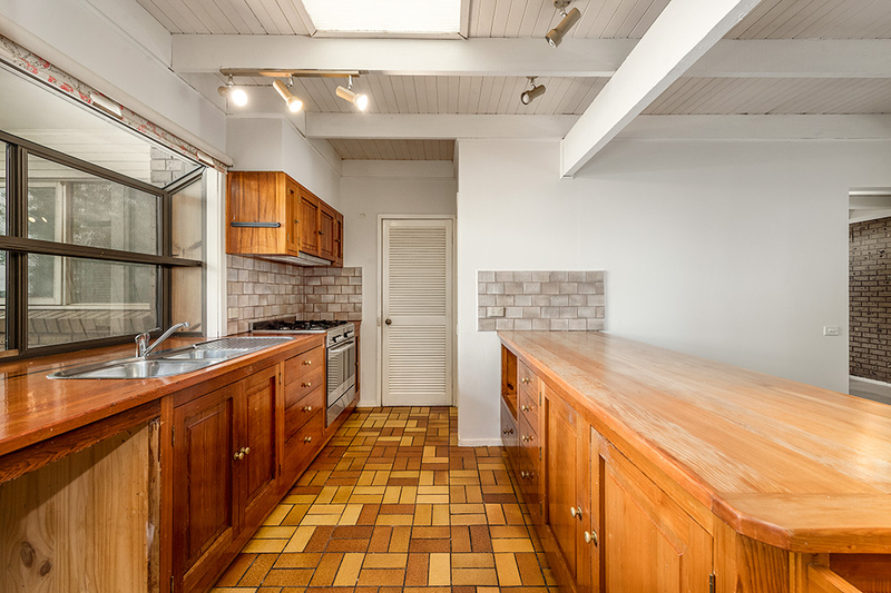 15 Fairbank Crescent, Templestowe Lower 15 Fairbank Crescent, Templestowe Lower