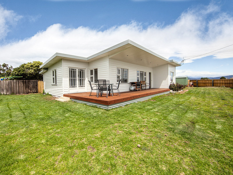 15 First Avenue, MIDWAY POINT, TAS, 7171
