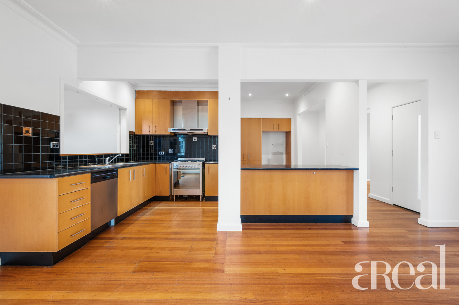 15 Gertrude St Templestowe Lower VIC 3107 