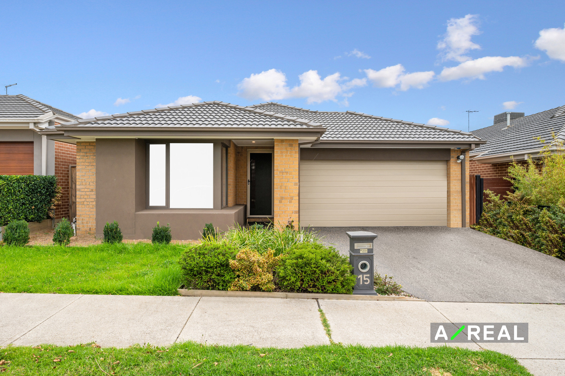 15 Hartland Drive, Cranbourne North VIC 3977 