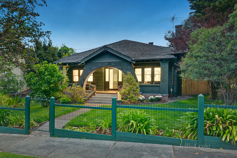 15 Redesdale Road