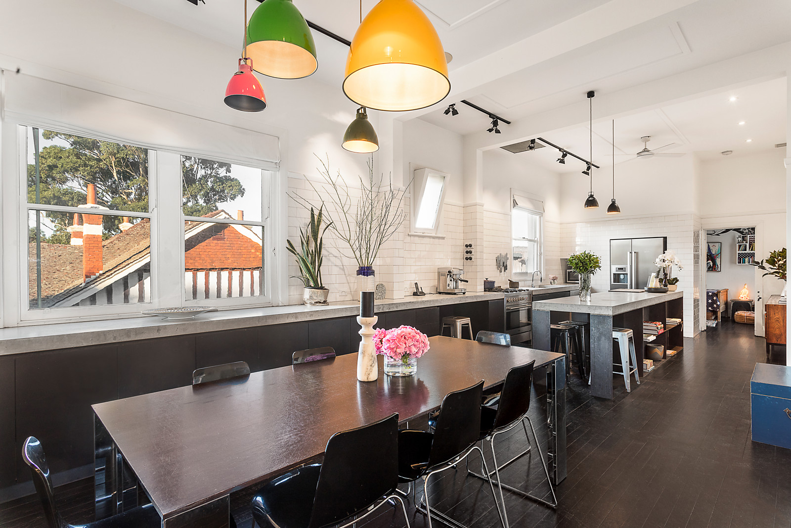 15 Robe Street St Kilda Marshall White