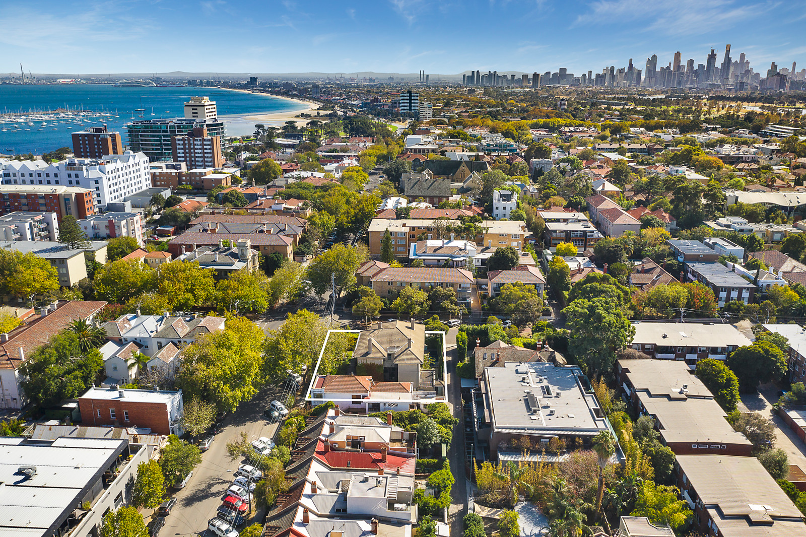 15 Robe Street St Kilda Marshall White