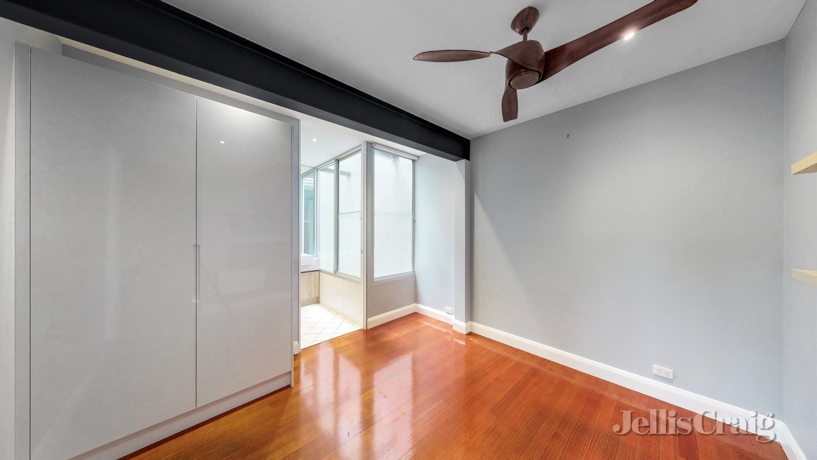 15 St Matthews Way, Prahran
- Print Image 1