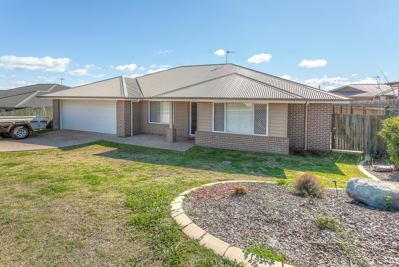 15 Sunset Drive GLENVALE QLD 4350