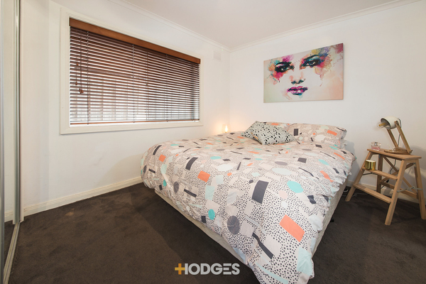 1/52 Plummer Road Mentone
