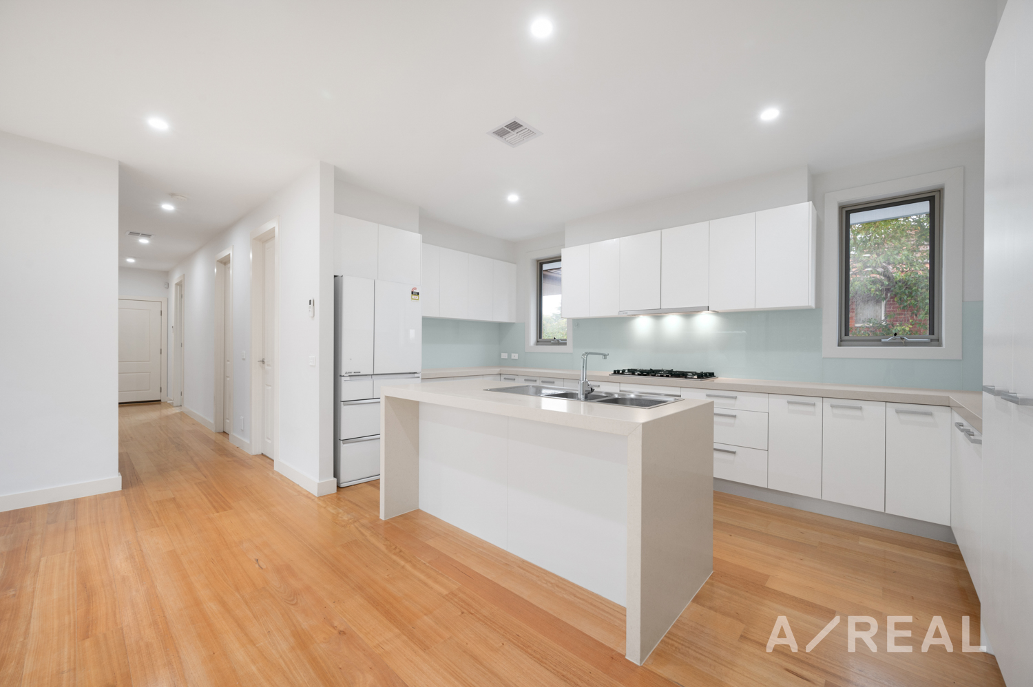 1/58 High Street Road, Ashwood VIC 3147 