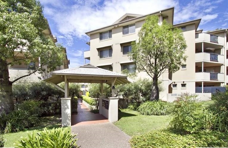 15/84 Glencoe Street, Sutherland NSW 2232 