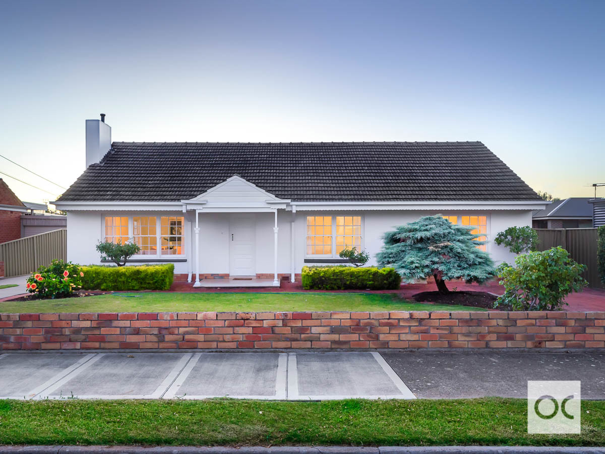 16 Dawson Avenue