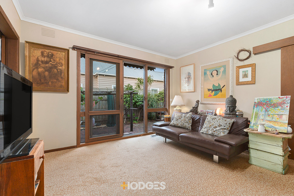 16 Deakin Street North Hampton