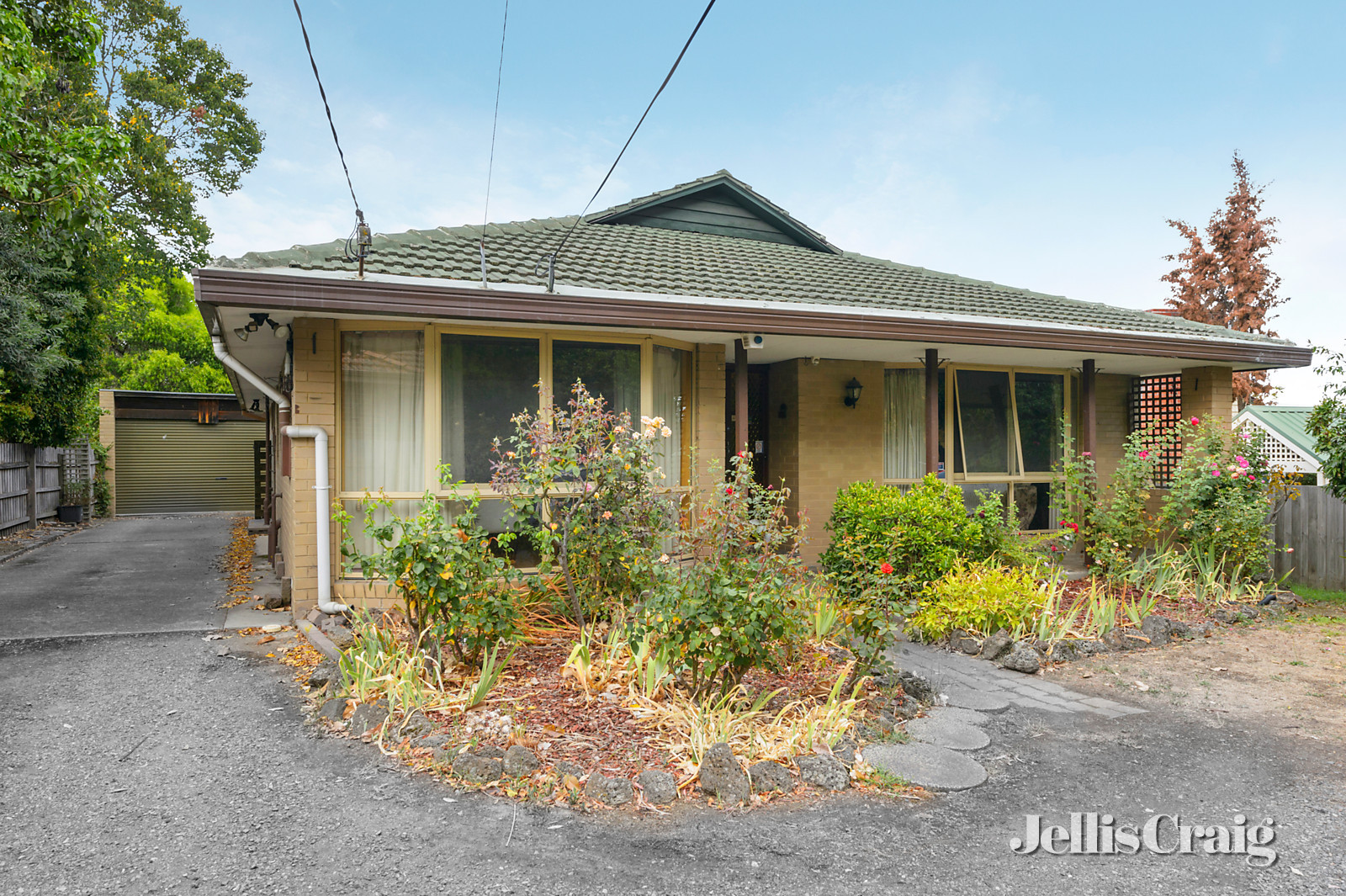 16 Hull Road, Croydon
- Print Image 1
