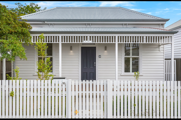 16 Lawton Avenue Geelong West
