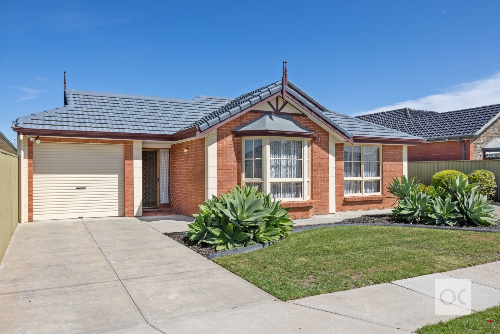 1/6 Shaftsbury Avenue
