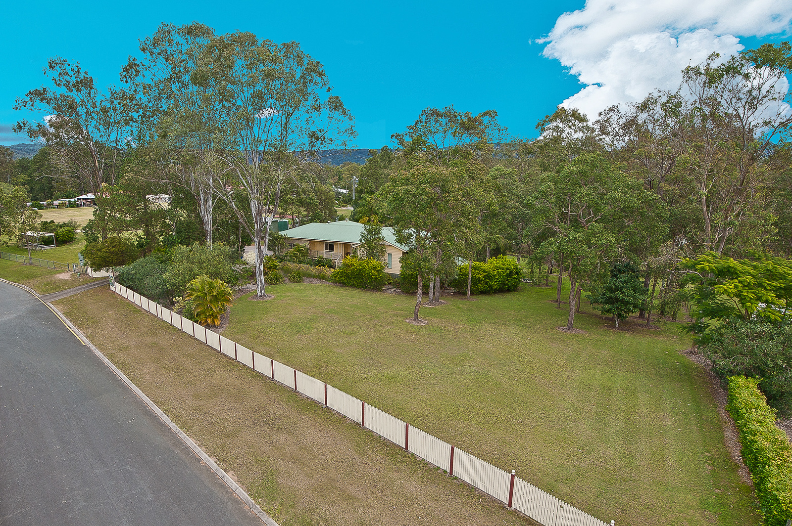 16 Trentham Place, Samford Village QLD 4520