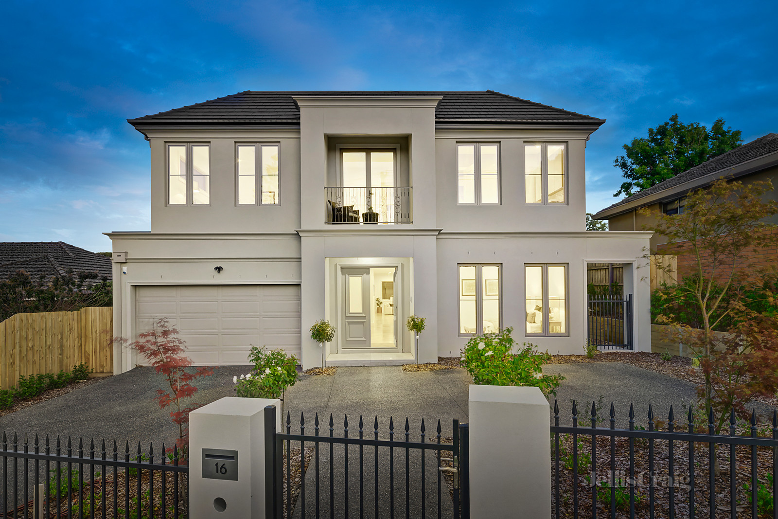 16 Wadham Parade, Mount Waverley
- Print Image 1