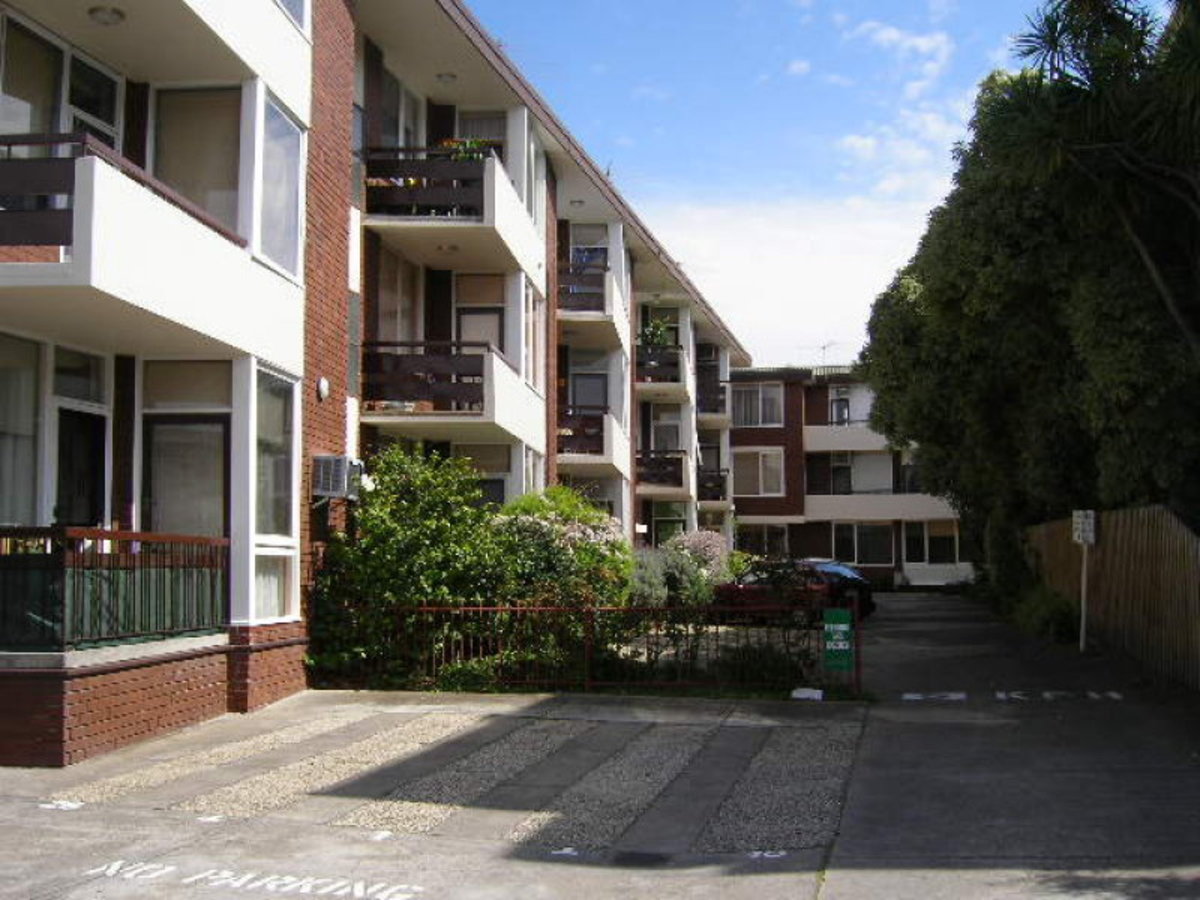 16 327 Orrong Road St Kilda East 16 327 Orrong Road St Kilda East Photo 1