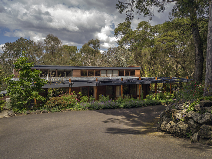 166 Scenic Crescent, Eltham North
- Print Image 1