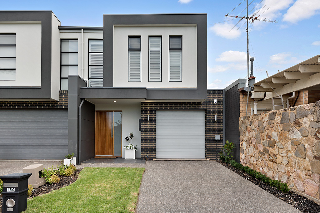 16C Hilda Avenue