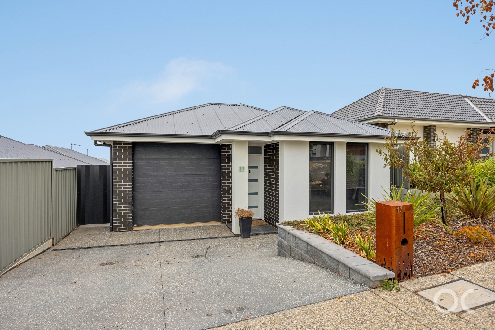 17 Edmonds Road