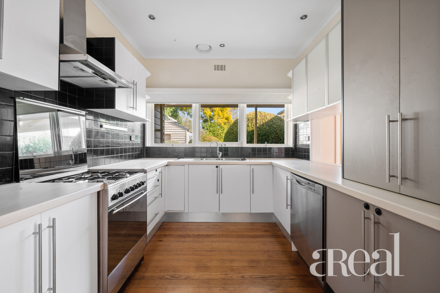 17 Sherbrook Avenue, Ringwood VIC 3134 