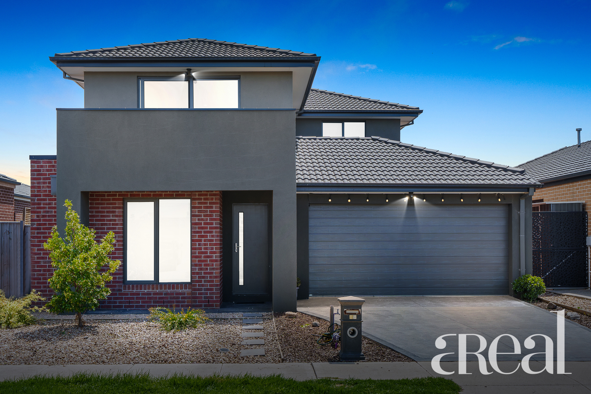 18 Brinkerhoff Crescent, Point Cook VIC 3030 