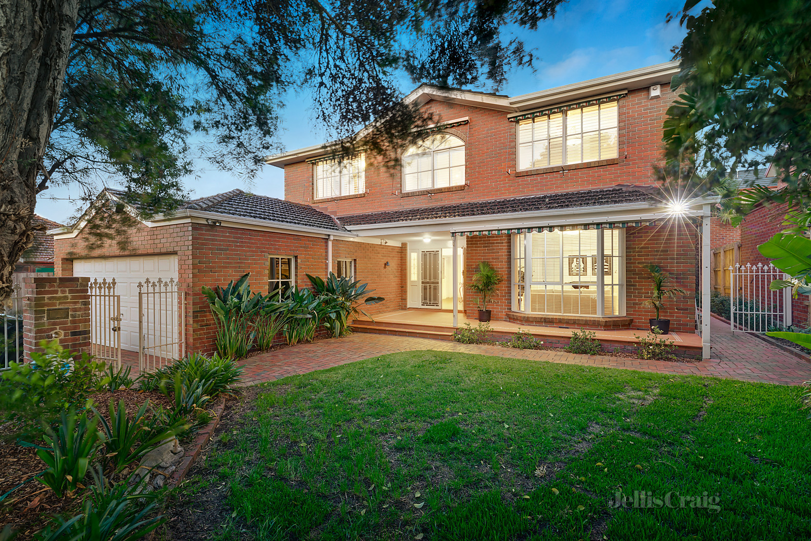 18 Durward Road, Malvern East
- Print Image 1