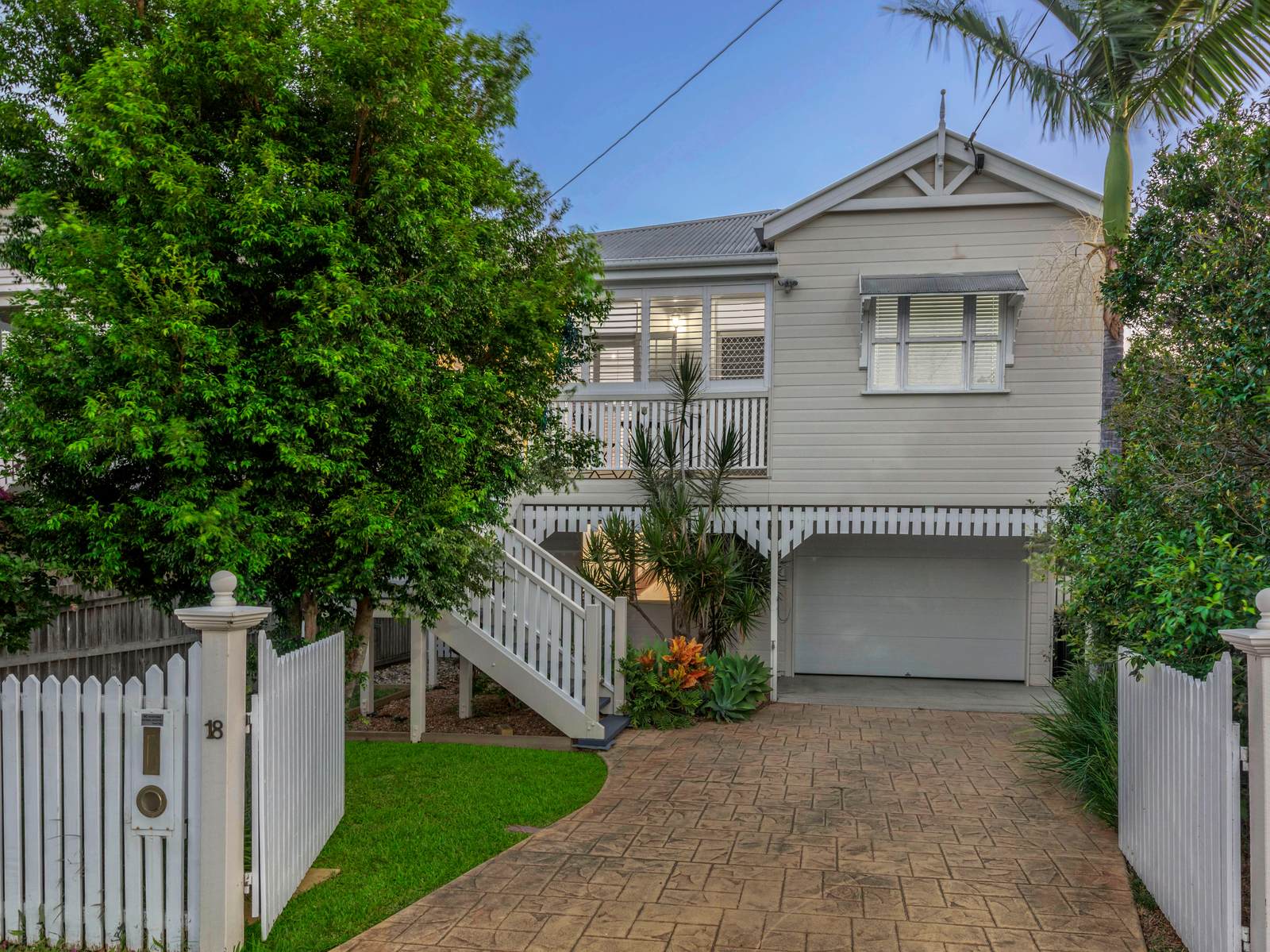 18 Elliott Street, Hawthorne QLD 4171