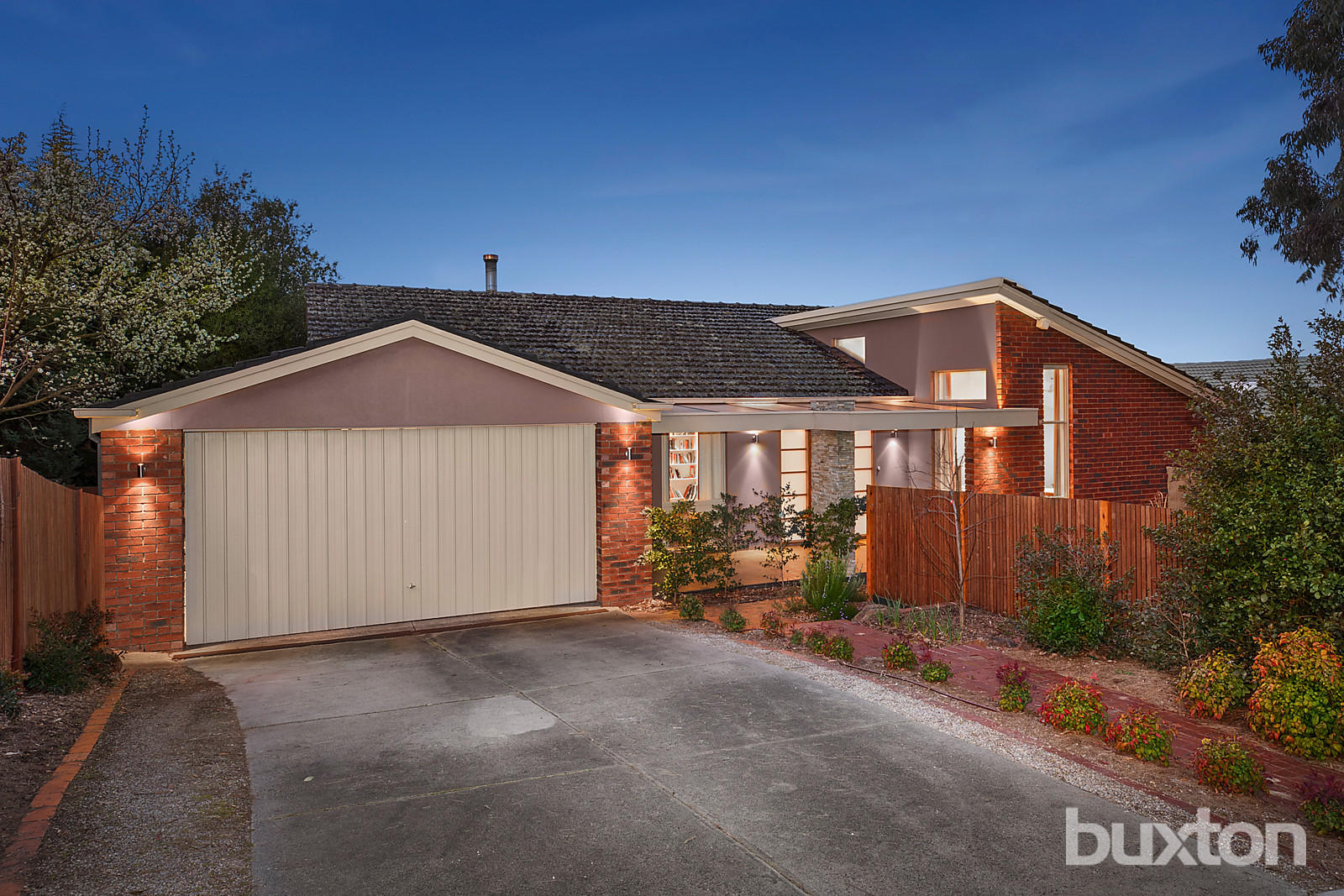18 Homestead Drive, Wheelers Hill