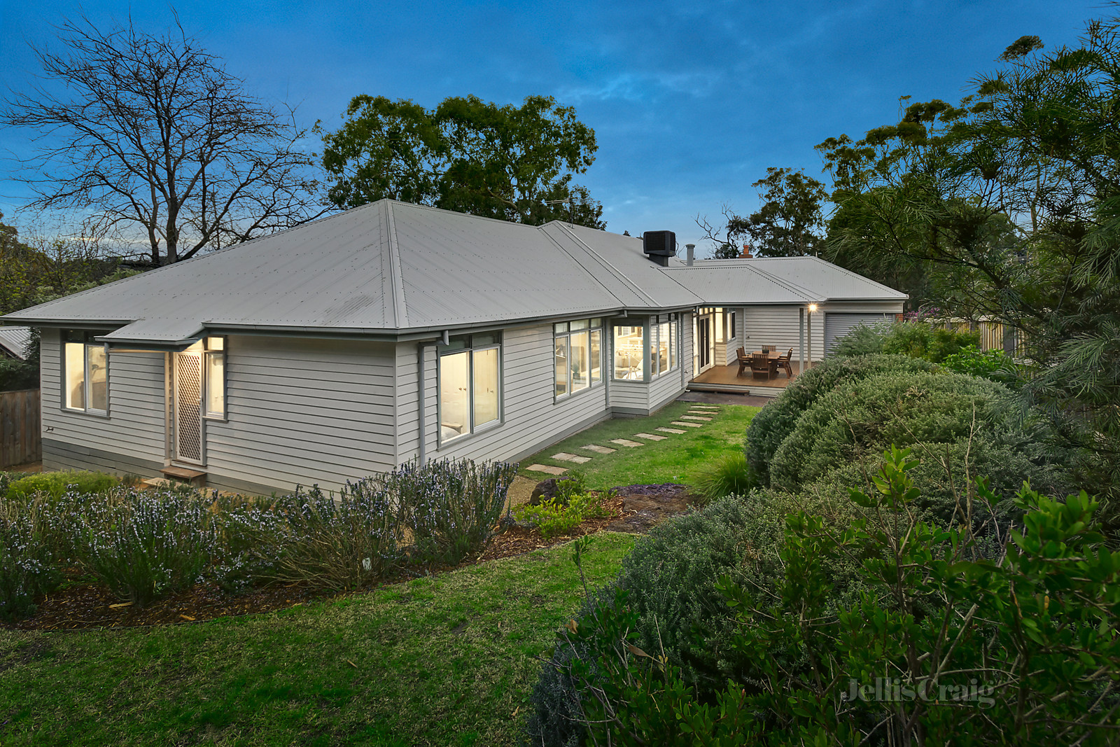 18 Mount Pleasant Road, Eltham, VIC 3095 Jellis Craig