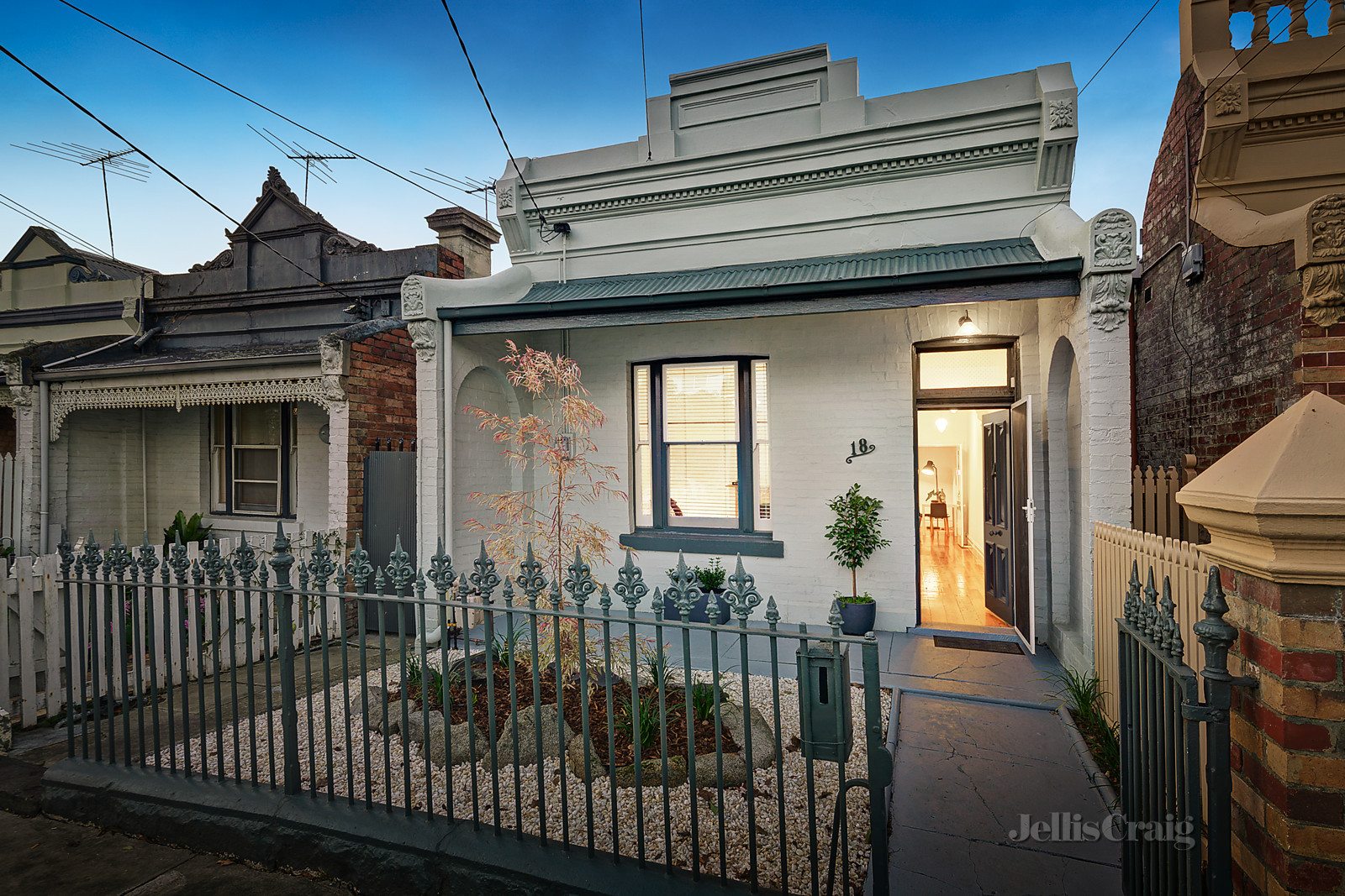 18 Munro Street, Ascot Vale - Print Image 1