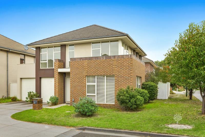 18 Pebble Beach Place, Heatherton VIC 3202 