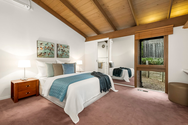 18 Sinclair Avenue, Templestowe Lower