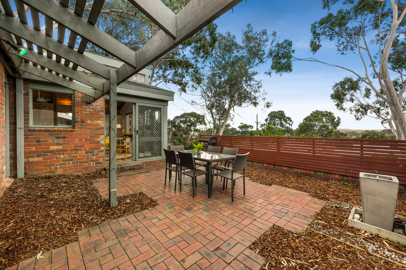 18 Sinclair Avenue, Templestowe Lower