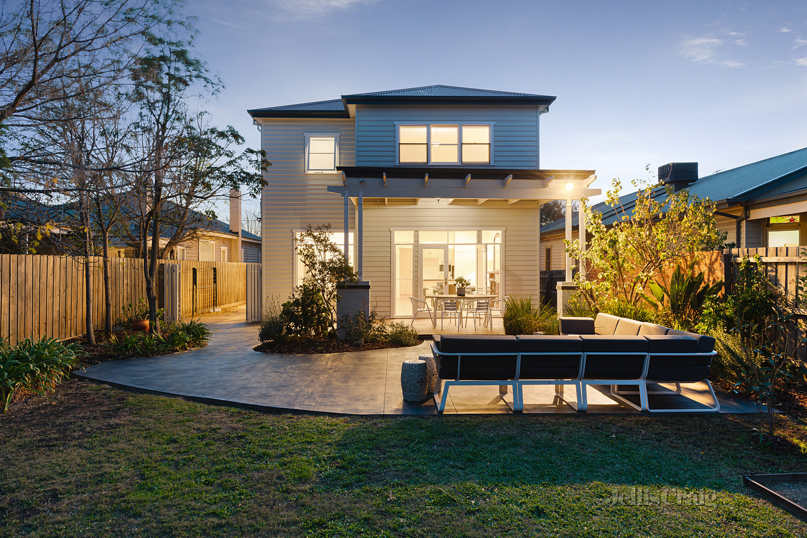 18 Thames Street, Northcote
- Print Image 1
