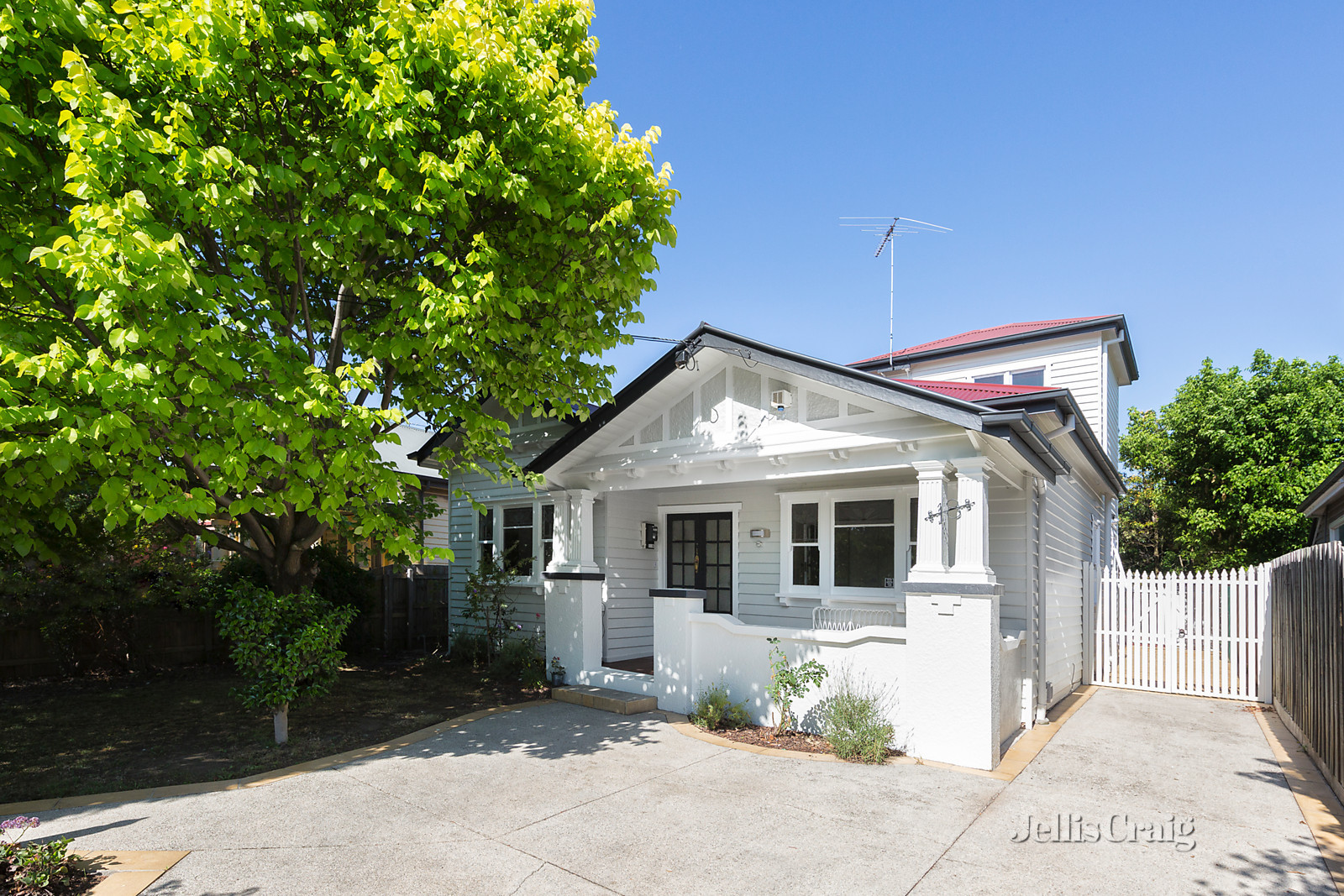 18 Thames Street, Northcote
- Print Image 1
