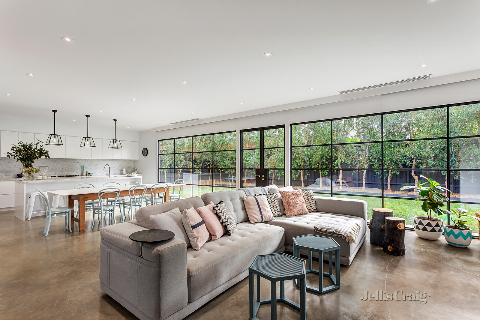 18 Valentine Grove Armadale House For Sale 625198 18 Valentine Grove Armadale House For Sale 625198