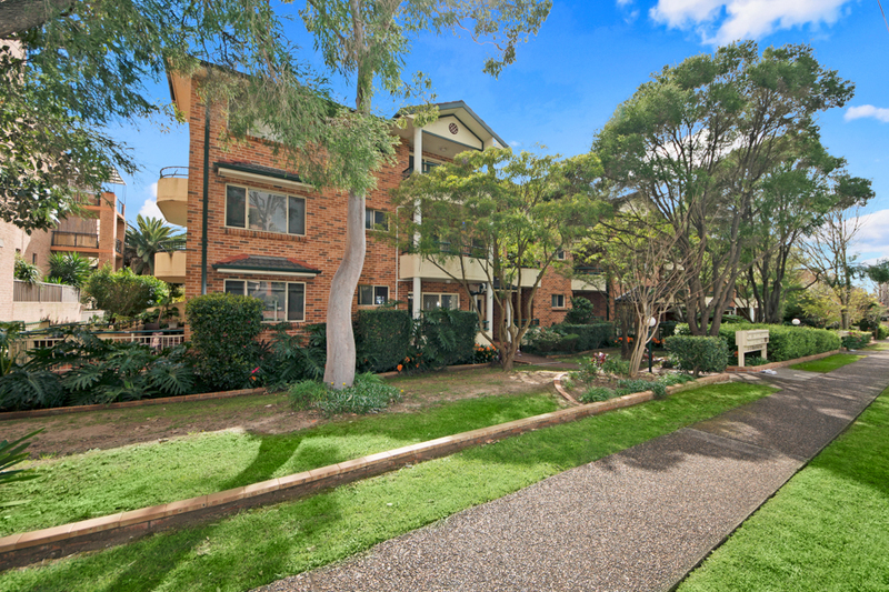 18/9-15 Mansfield Avenue, Caringbah NSW 2229 