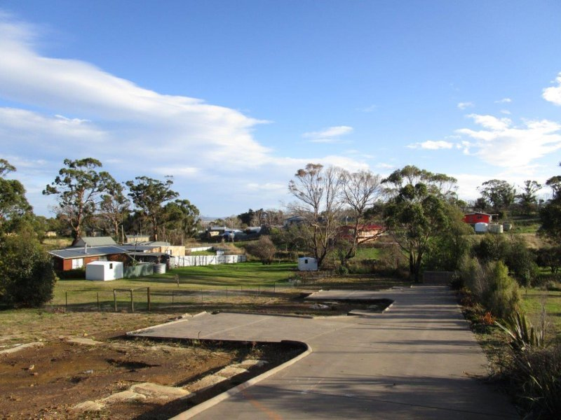 19 Bay Street, DUNALLEY, TAS, 7177