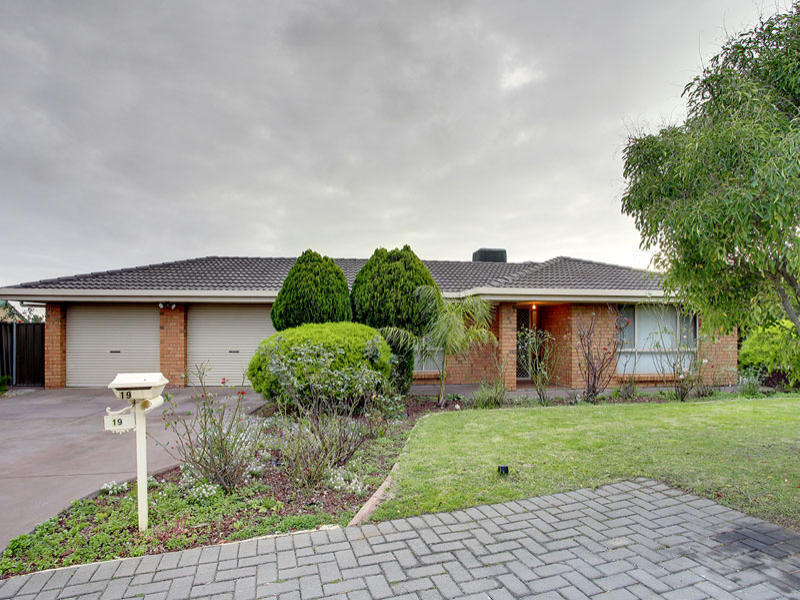 19 Gardenia Crescent