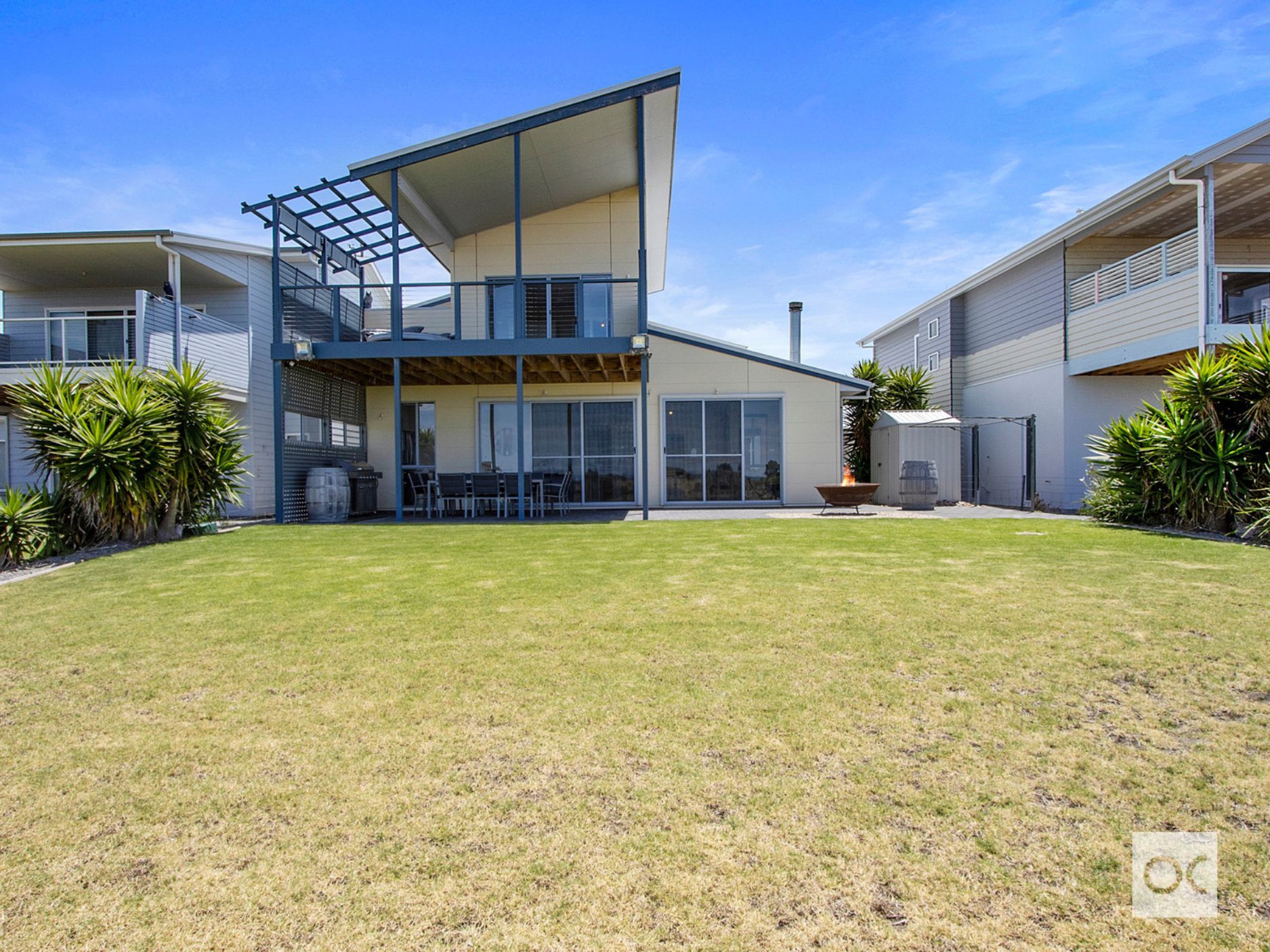19 Outlook Road