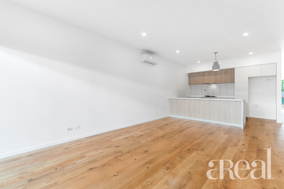 19 Sharp Circuit, Mill Park VIC 3082 