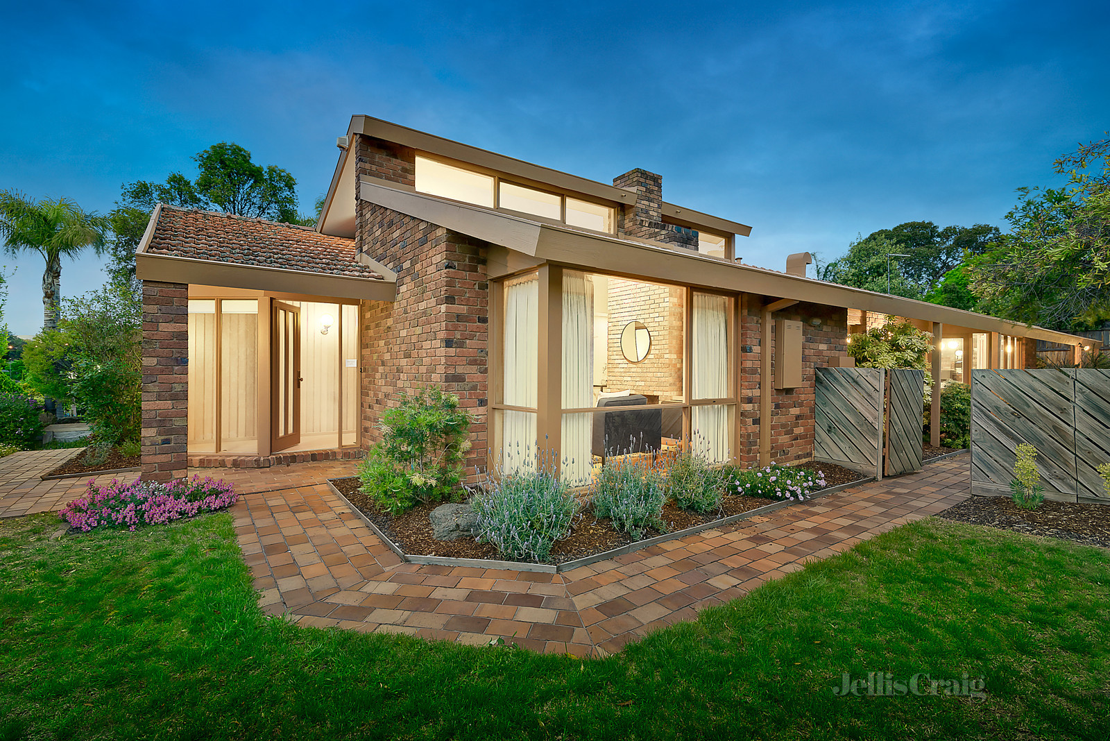 19 Thomas Hardy Drive, Templestowe - Print Image 1