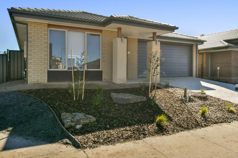 19 Vestley Drive, Mernda VIC 3754 